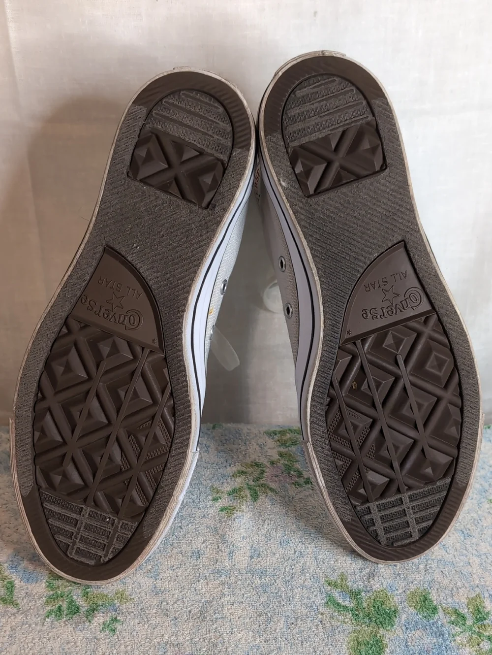 Silver Converse hi-top sneakers men's 8 - Picture 7 of 8